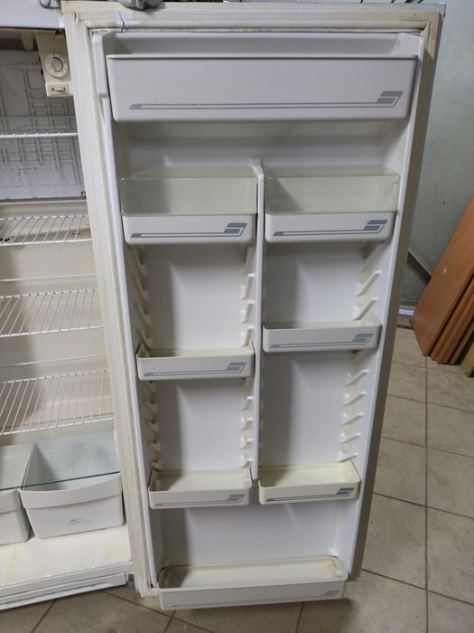Продам робочий холодильник то з можливою доставкою