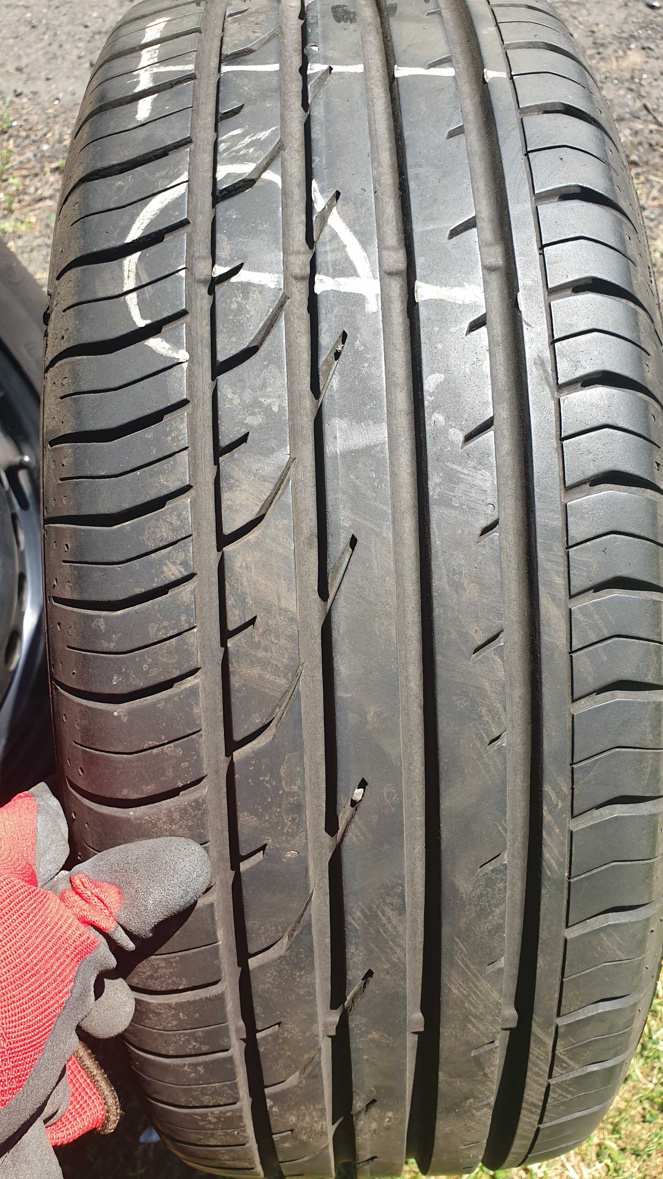 Opony letnie 205/55 r16 na felgach stalowych continental