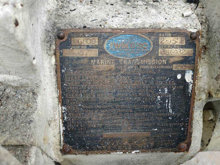 Silnik stacjonarny CAT D333 210KM diesel z przekładnią MG509