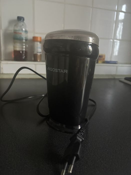 Maquina de café - Briel + moinho de cafe Aigostar