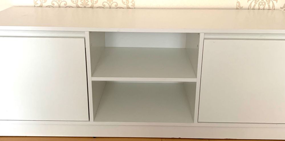 Тумба під телевізор , біла, нова