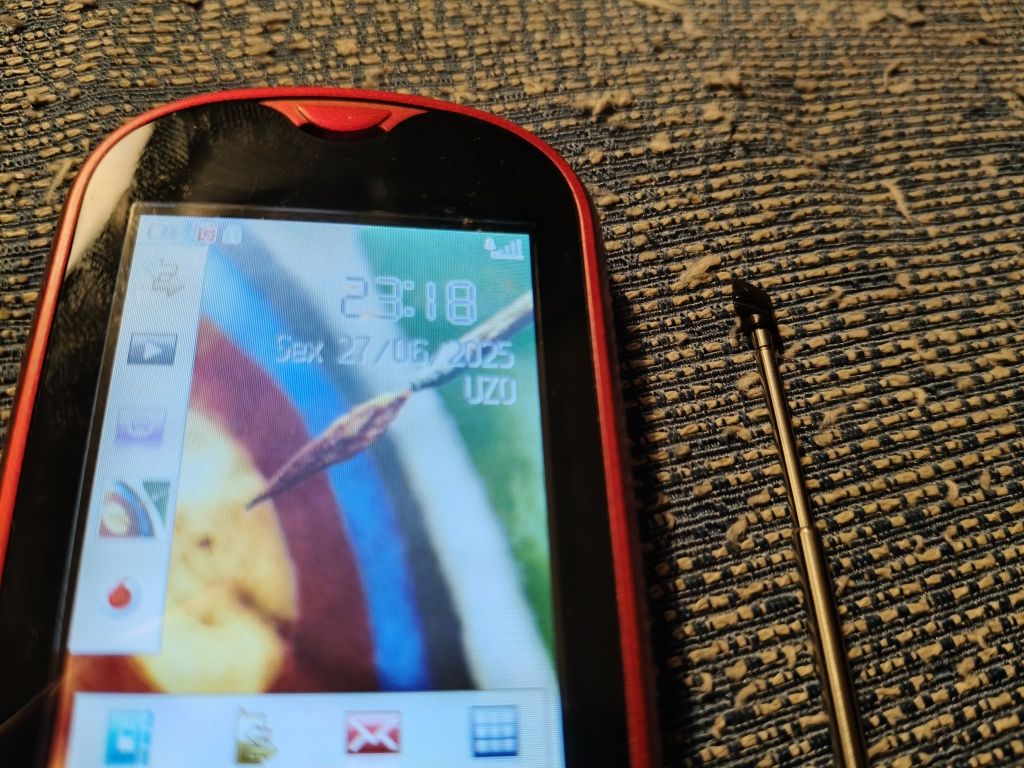 Vodafone 541 - Desbloqueado - Livre de Operador  - Envio Grátis