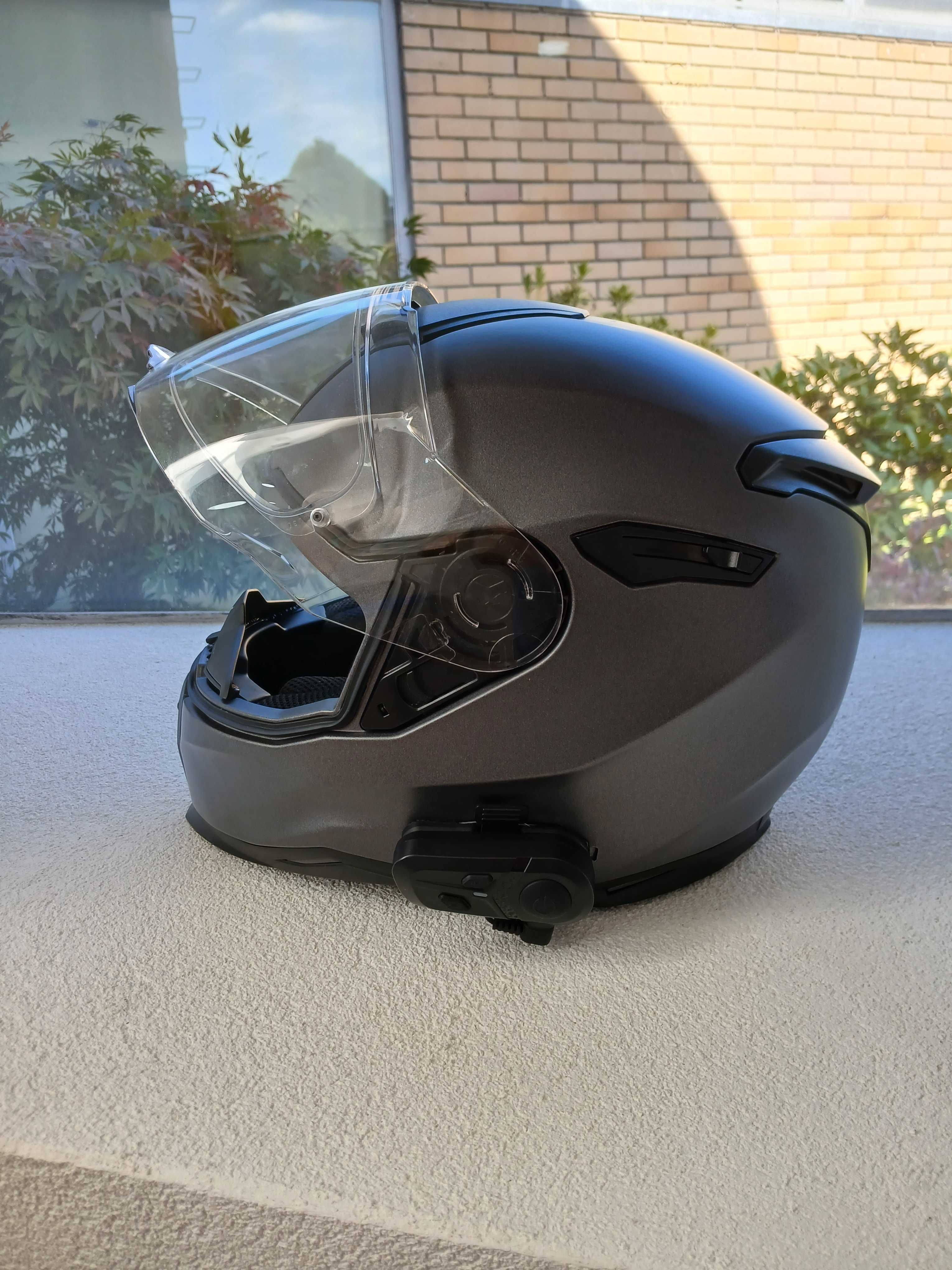Capacete NEXX com intercomunicador