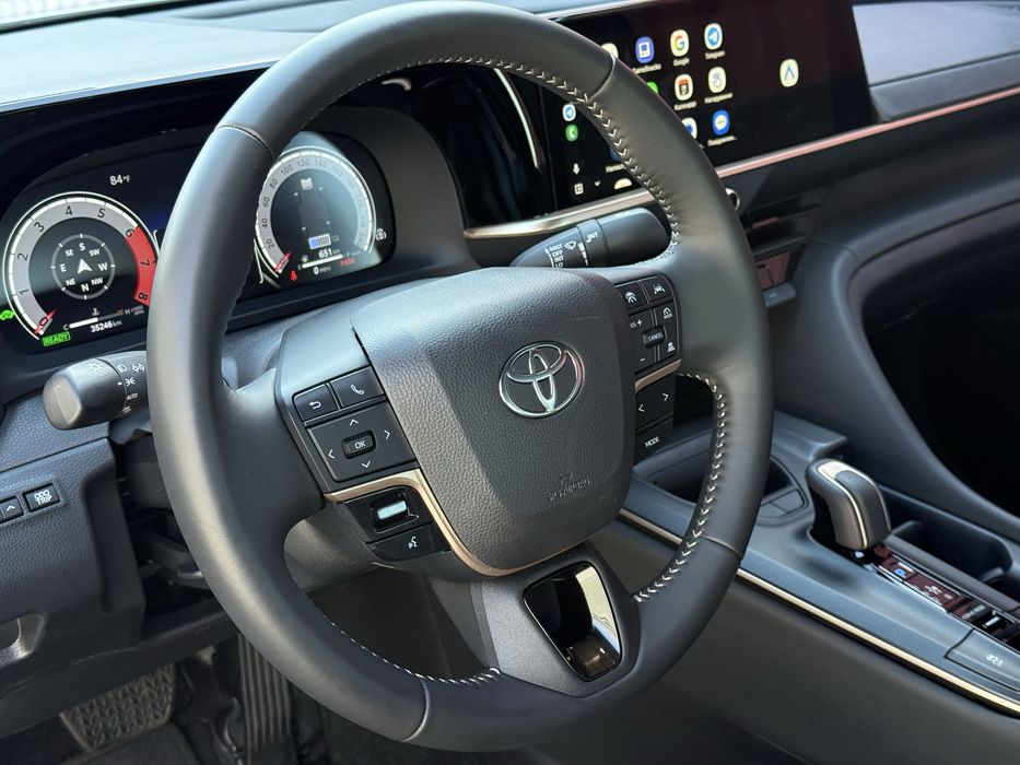 Toyota Crown, 2024 року, 2.5 гібрид, автомат, повний привід, 35т.км,