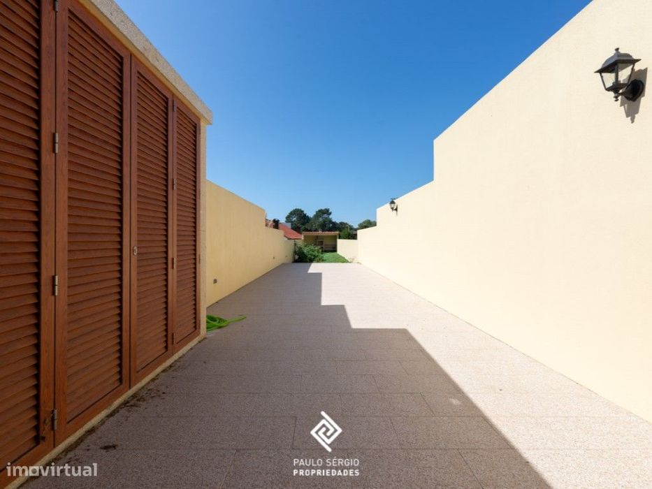 Moradia T2 Renovada em Santa Marinha - Vila Nova de Gaia