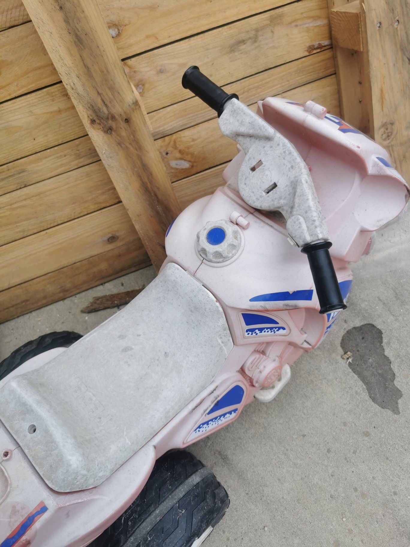 Moto em plástico para criança