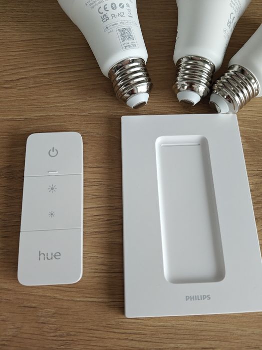Sprzedam Nowy zestaw żarówek Hue white ambiance 8.1W matter