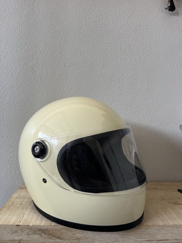 Capacete Biltwell gringo vintage white