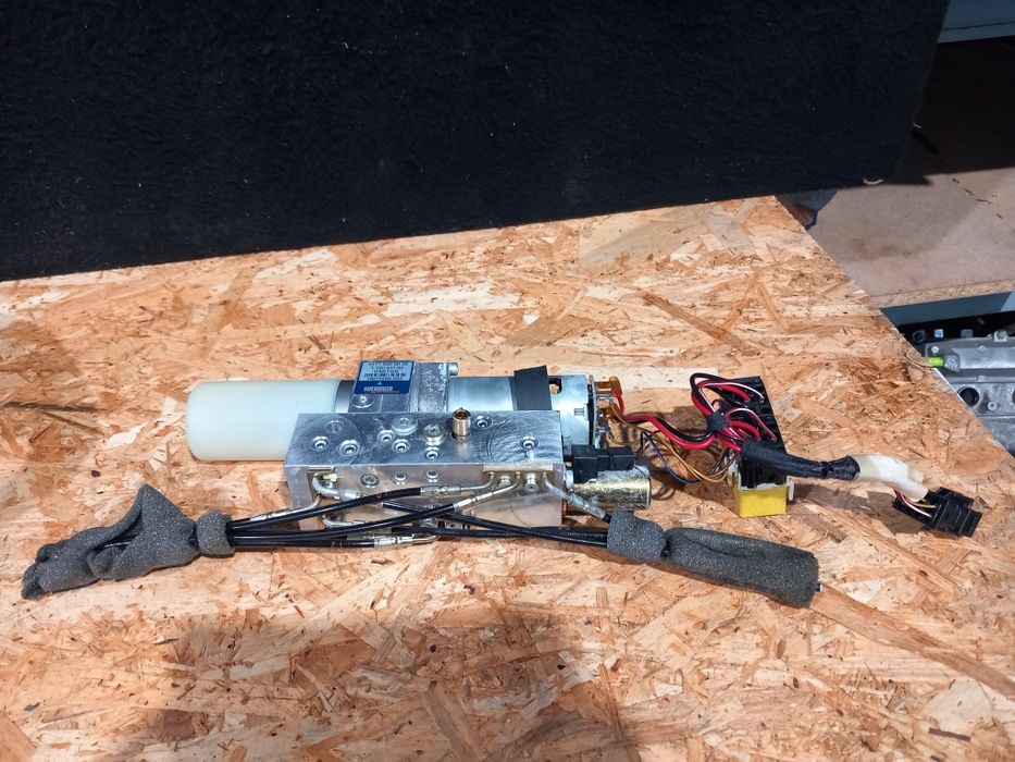 Motor da capota Mercedes SLK W171