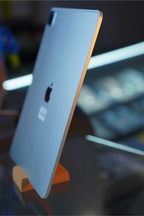 iPad Pro 12.9” (4 Gen) 512GB Silver