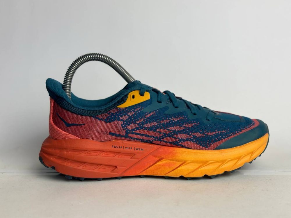 HOKA One One Speedgoat 5 40р