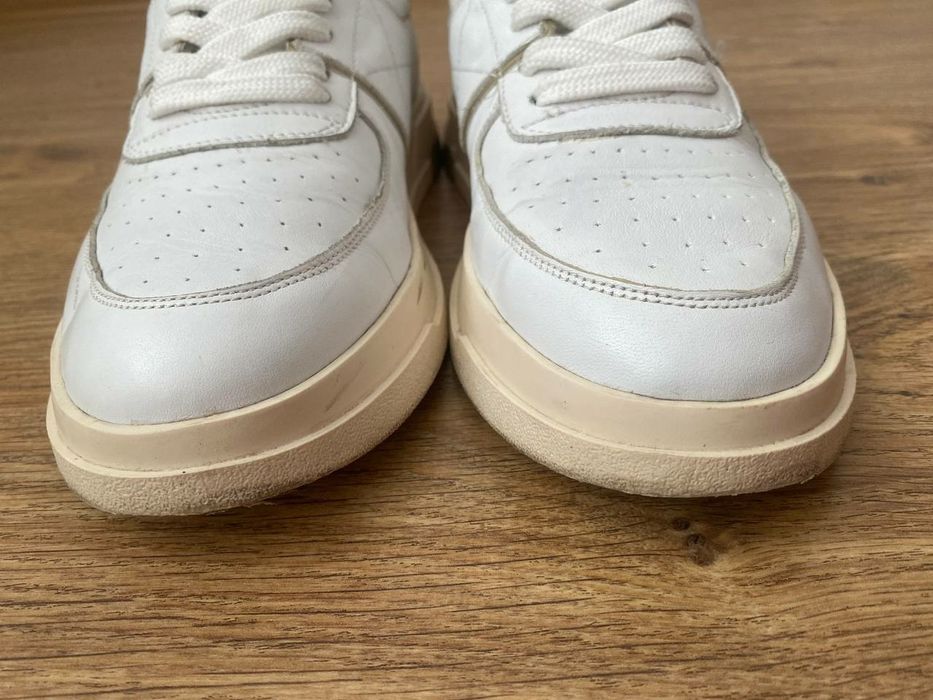 Шкіряні кросівки 40-41 розмір