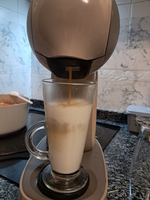 Vendo maquina dolce gusto infinissima Touch como nova