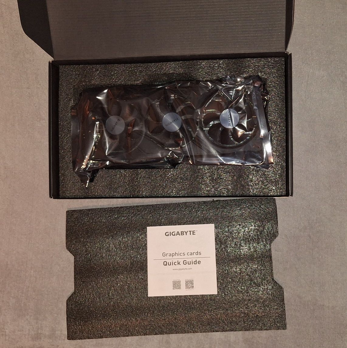 AMD Radeon RX 7800 XT 16GB