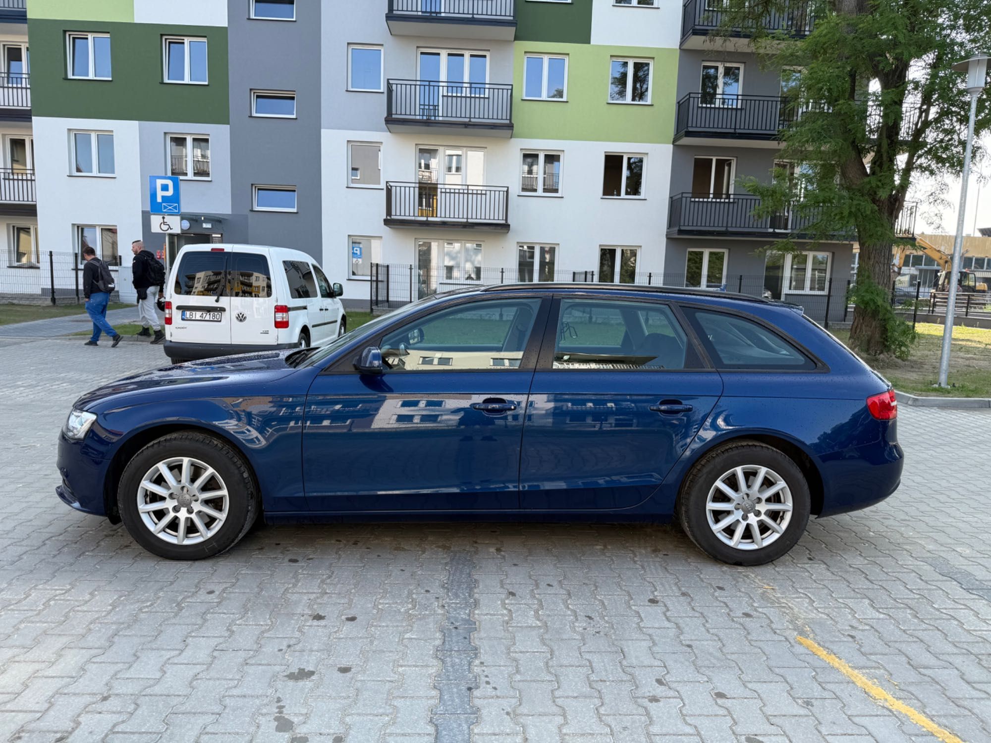 Audi A4 B8 2.0 TDI 143 km kombi zadbana niski przebieg