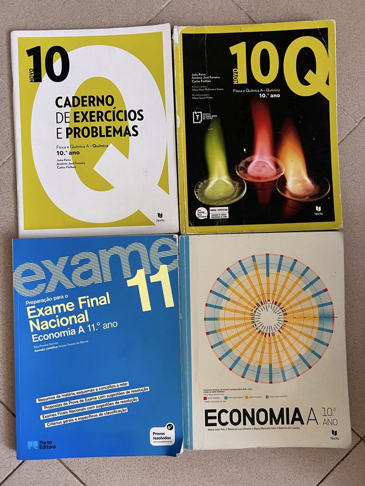 Vendendo vários livros didáticos, preço a partir de 5 euros