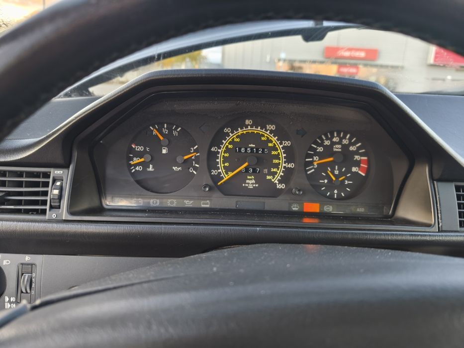 Mercedes w 124 coupe 300ce 24v