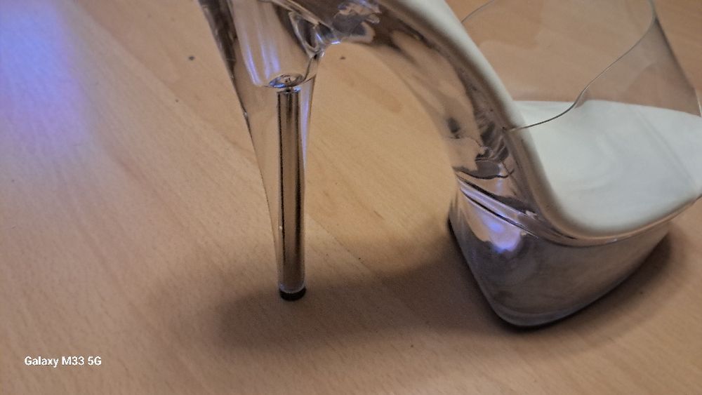 Transparentne klapki na obcasie 11cm