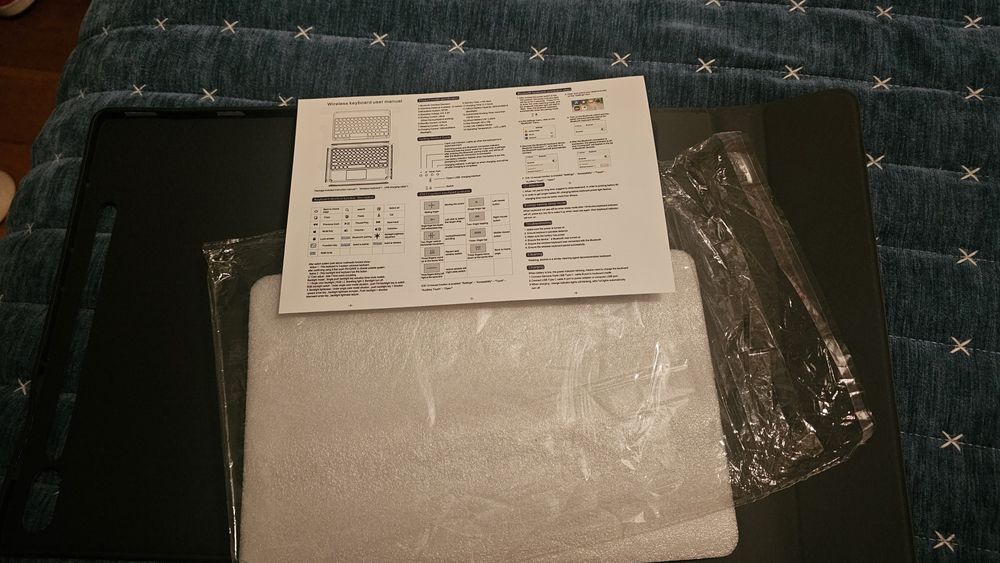 Capa e teclado tab S10+