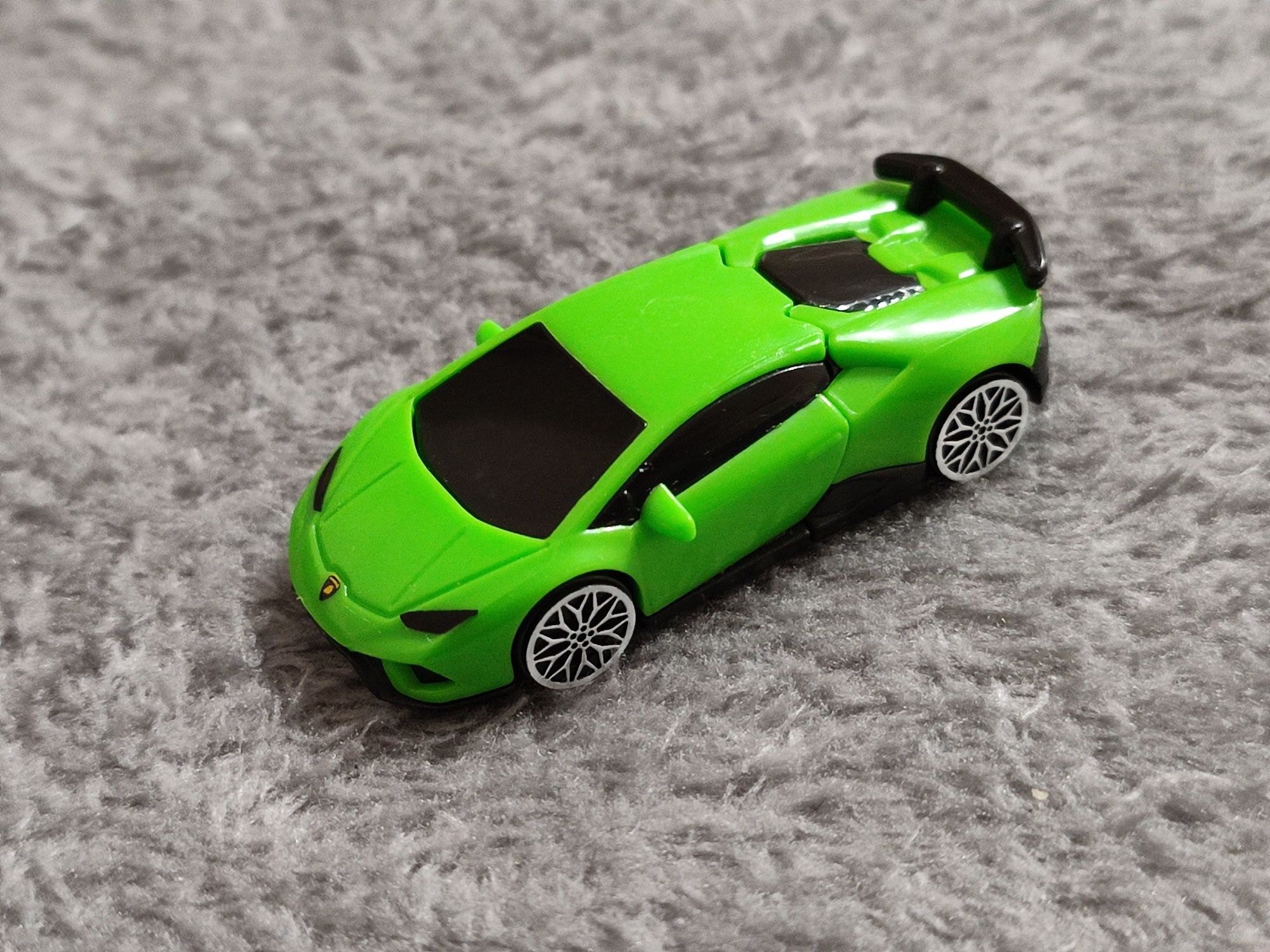 Машинка Lamborghini Huracan