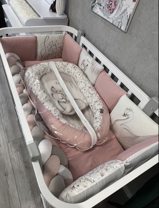 Бортики в ліжко дитяче,подушки та косичка в ліжечко