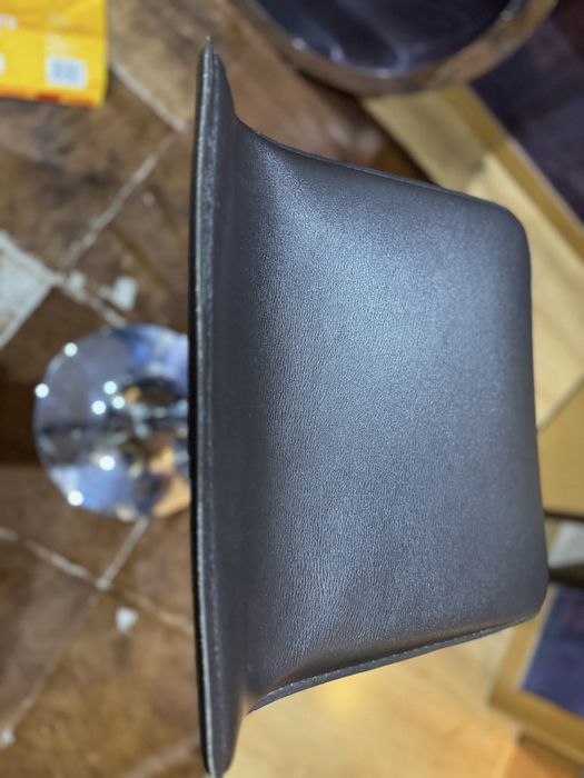 Mesa alta e bancos altos