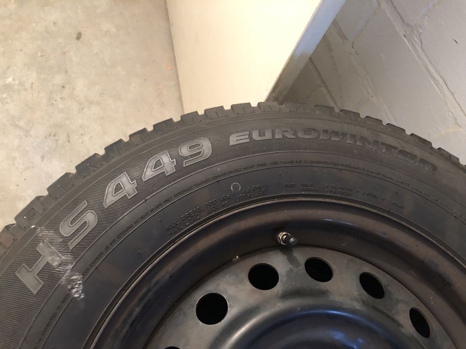 Opony zimowe  i felgi -  215x70x16 lub zamienię na 205x55x16