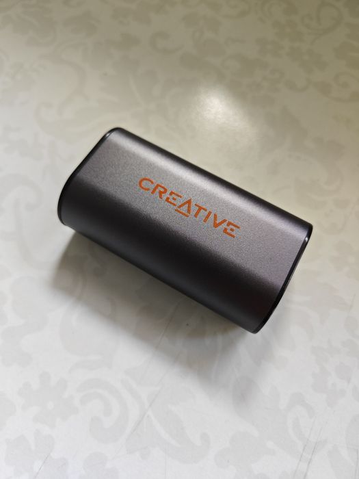 Słuchawki douszne Creative Outlier