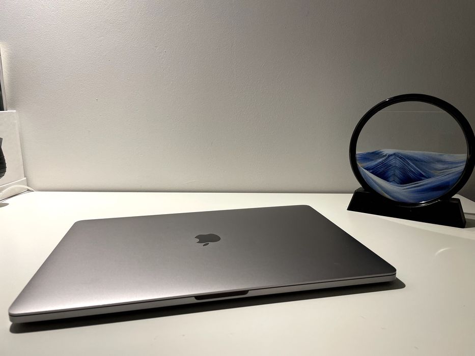 MacBook Pro 16” 2019 / 16GB RAM / 512GB SSD / Гарний стан