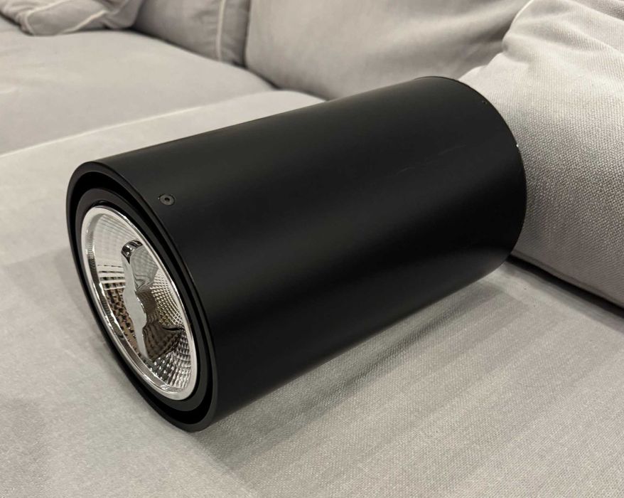 Aqform TUBA 111  Oprawa natynkowa czarna duża