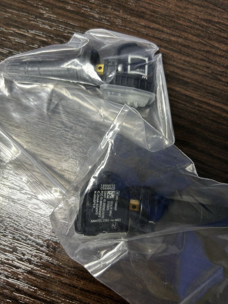 Датчик давления OE 13598772 и 22959744  TPMS 315 МГц