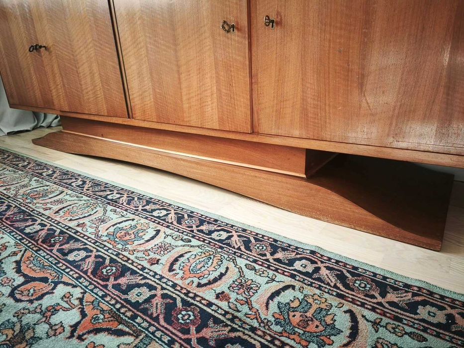 Stylowy drewniany kredens 220cm x 50cm x 82cm (dł-szer-wys)