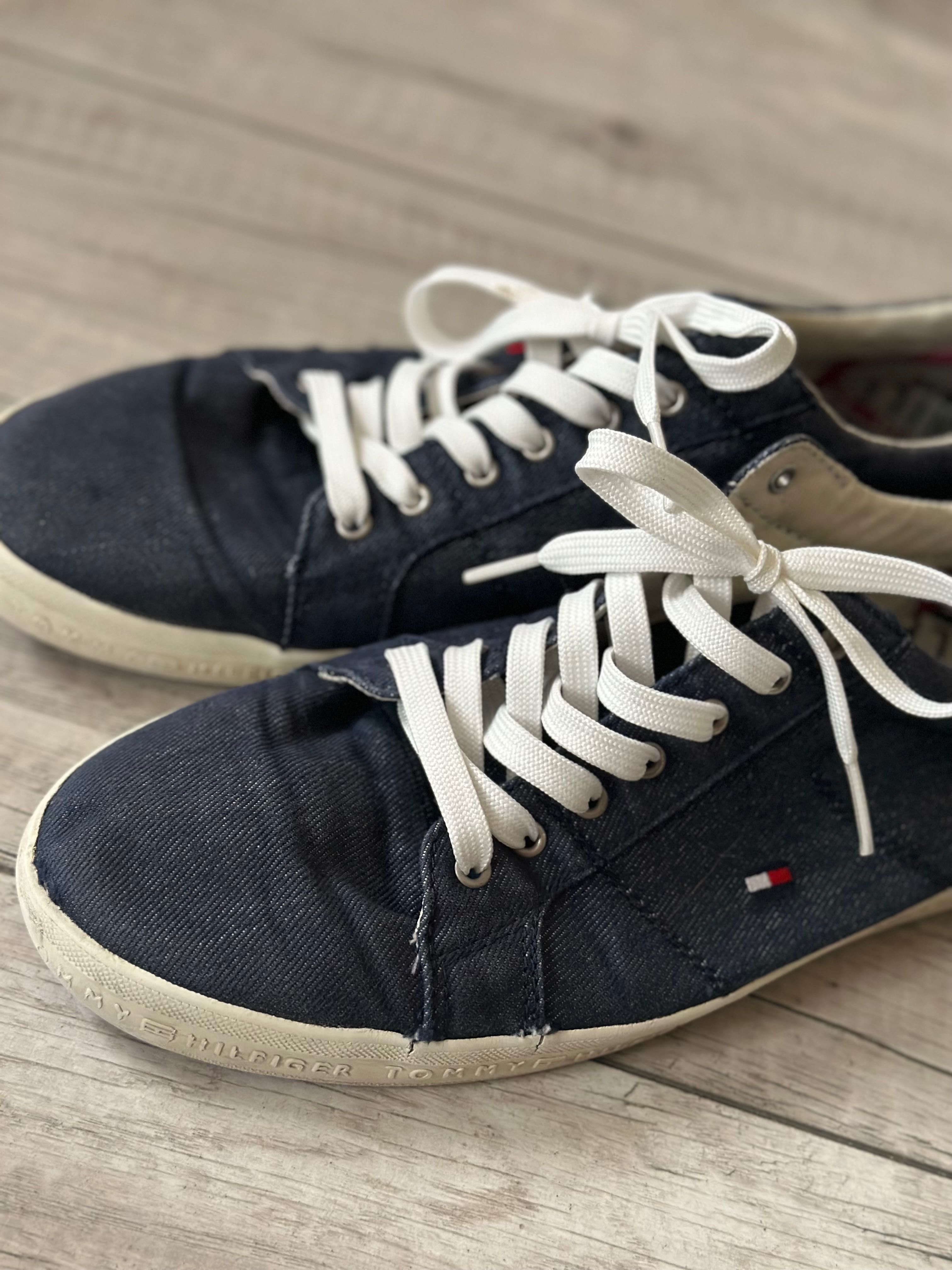 Jeansowe trampki Tommy Hilfiger rozmiar 43