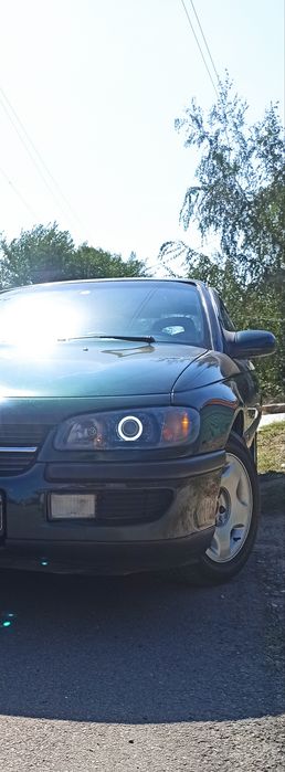 Фары Опель Омега Б