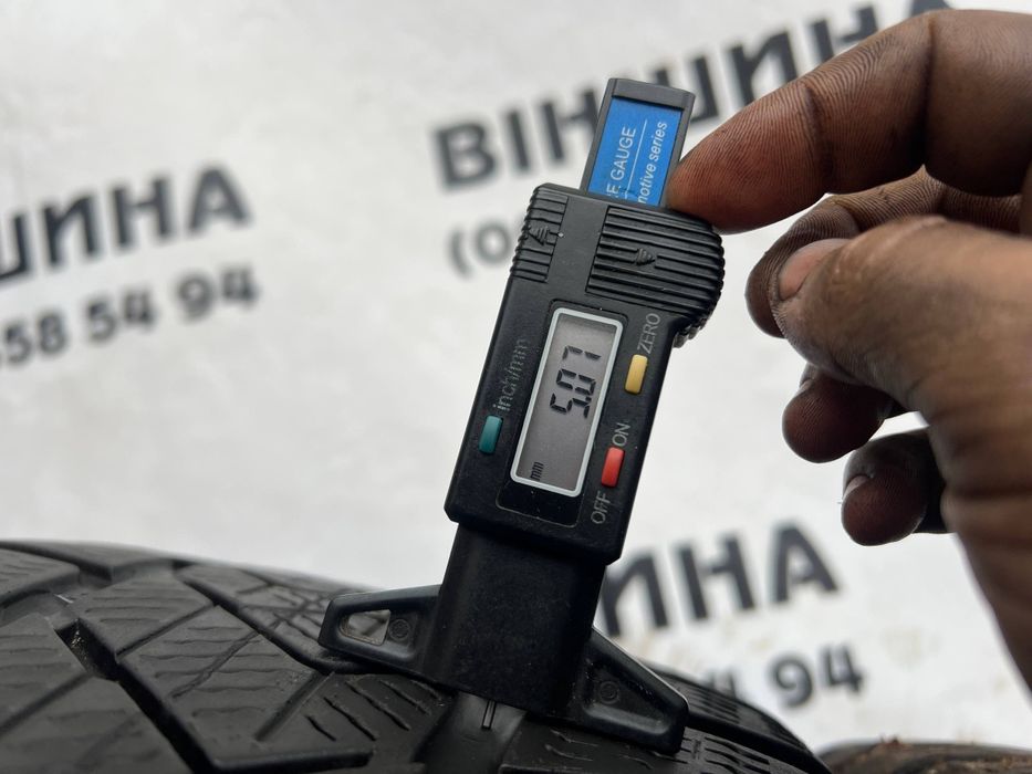 Шини 235/45 R 18 PIRELLI Sottozero 3. Зима пара. Колеса склад.