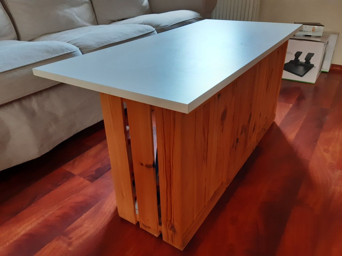 Stolik kawowy z elementów Ikea