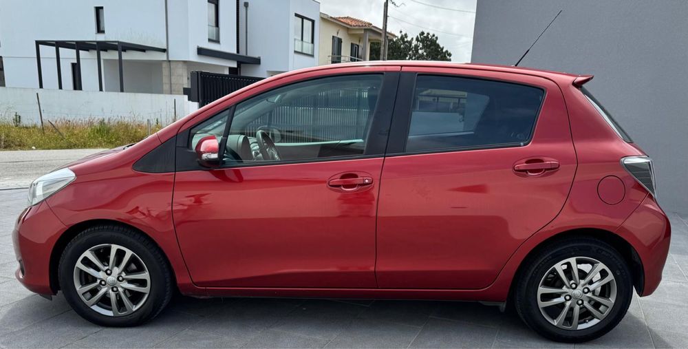 Toyota Yaris - Agosto 2014