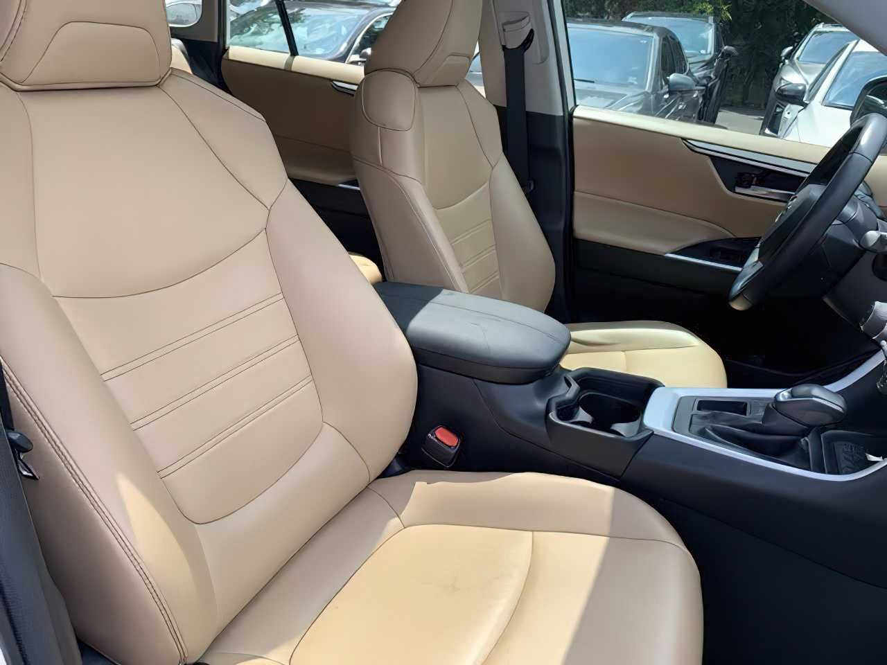 Toyota RAV4 2021