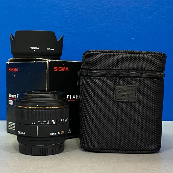 Sigma 30mm f/1.4 EX DC (Sony A-Mount) - NOVA