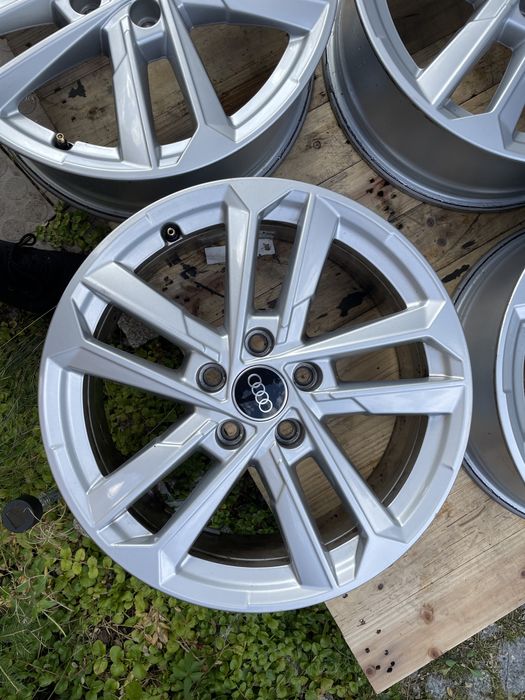 Felgi Aluminiowe 17'' OE Audi A3 8P 8V 8Y A4 B6 B7 6,5x17 ET43 5x112