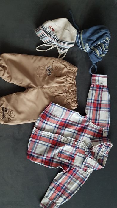 Ciepłe spodnie wiosenne na gumce z polarkiem r.68