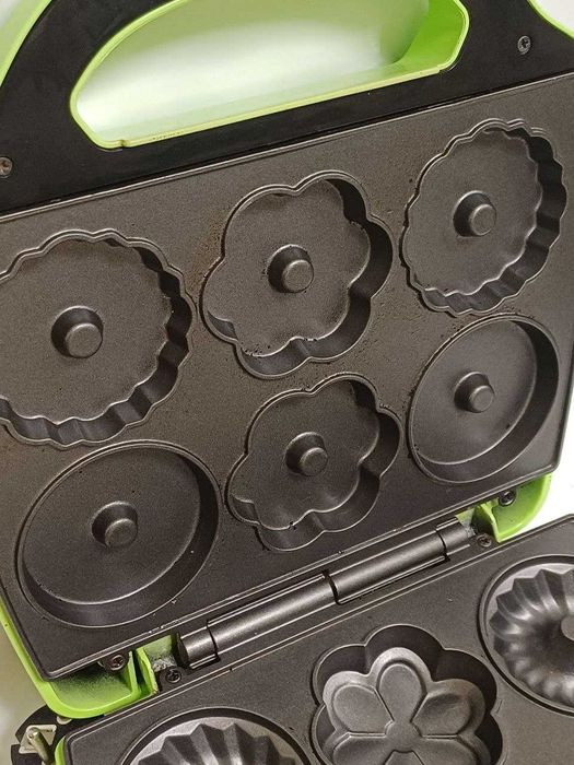 Вафельниця SW 235DC6-3