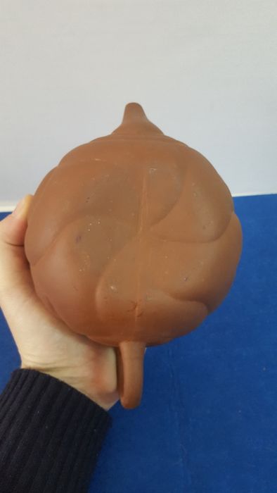 Antigo bule chinês Yixing com cabeça de dragrão c/ movimento