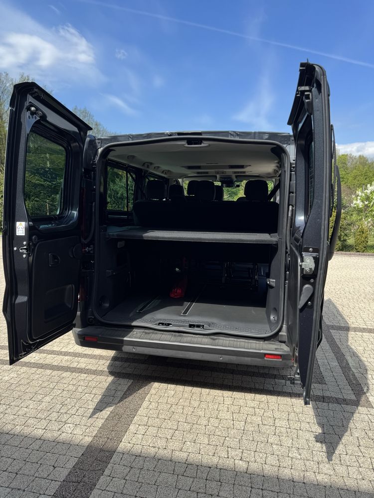 Do Wynajęcia Renault Trafic 2,0 Cdti 8/osobowy long