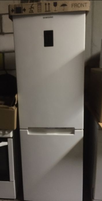 Lodówka Samsung z zamrażalnikiem dolnym Biała