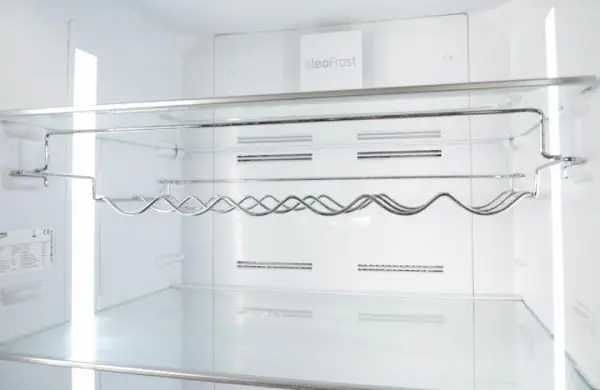 Холодильник BEKO K70520NEG скляний фасад, No Frost, 189/70/70 см, Б/У