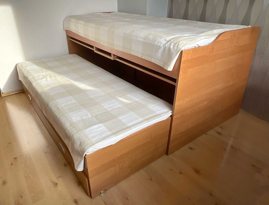 Łóżko podwójne wysuwane z biurkami i pojemnikiem (BEZ MATERACY)