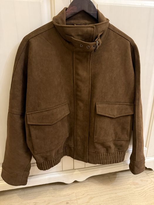 Бомбер замшевий zara с-м