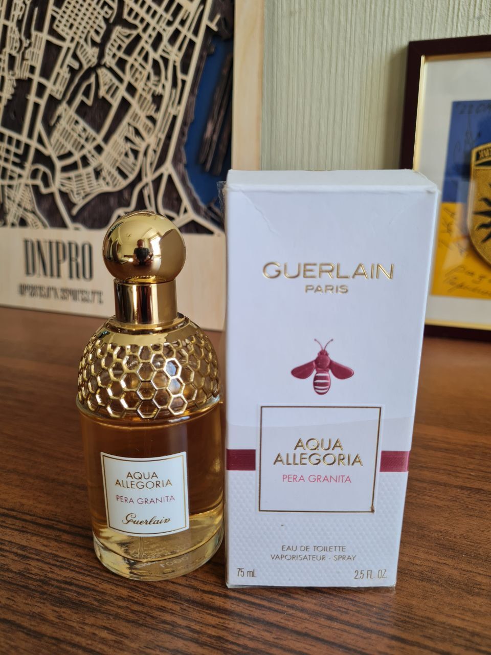 Туалетная вода Guerlain Pera Granita 75 мл б/у.
Объём флакона — 75 мл