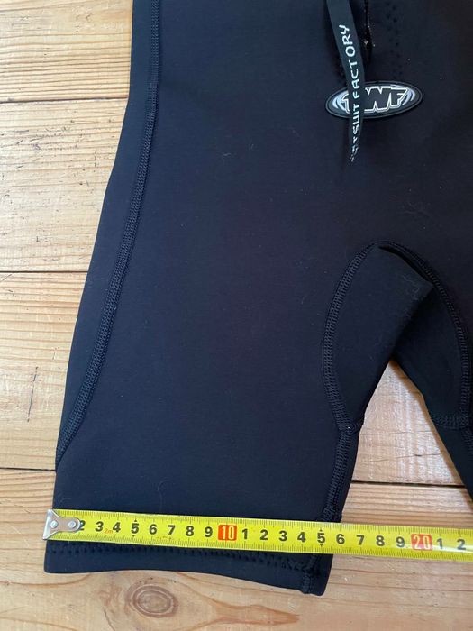 Гідрокостюм неопреновий 3 мм на 6 та 7-8 років